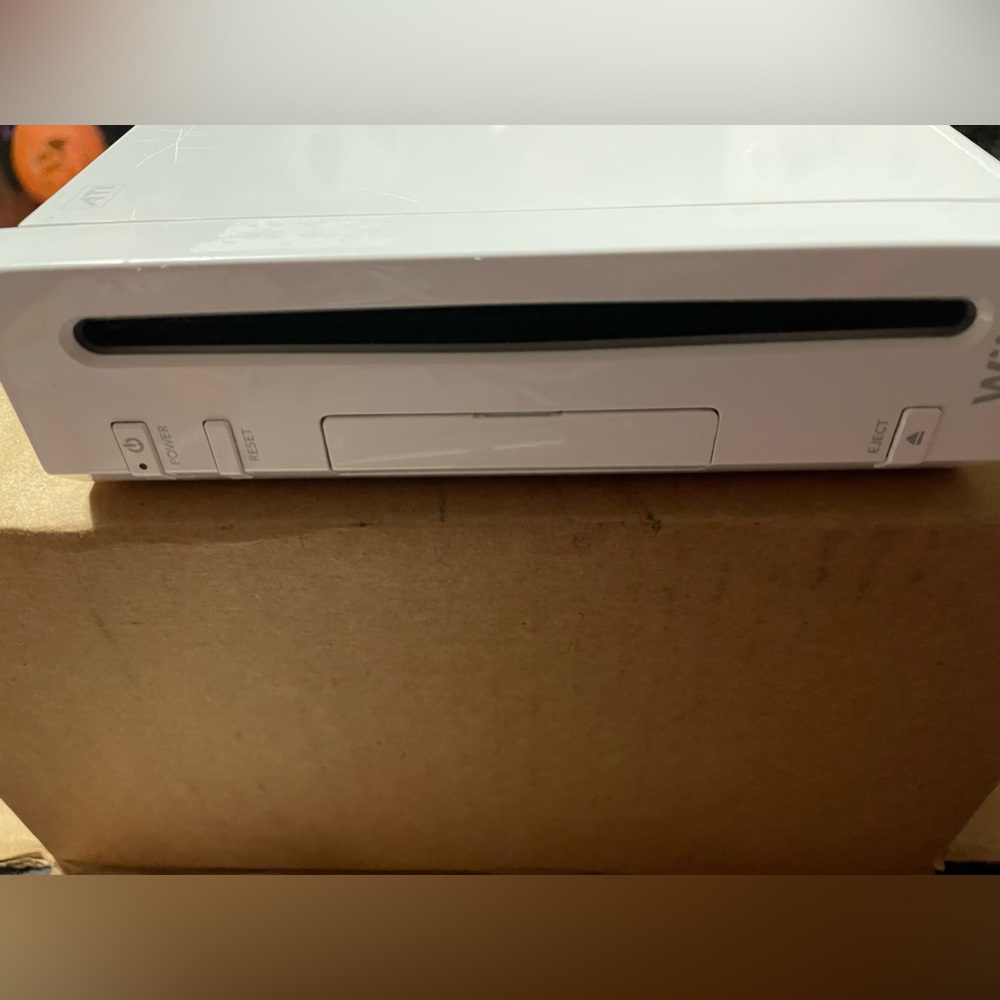 Nintendo Wii Complete System with Downloaded Zelda Mario Games